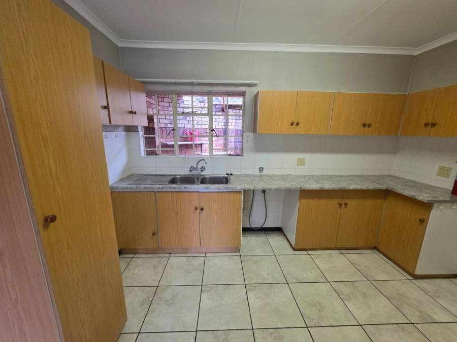 To Let 3 Bedroom Property for Rent in Panorama Free State
